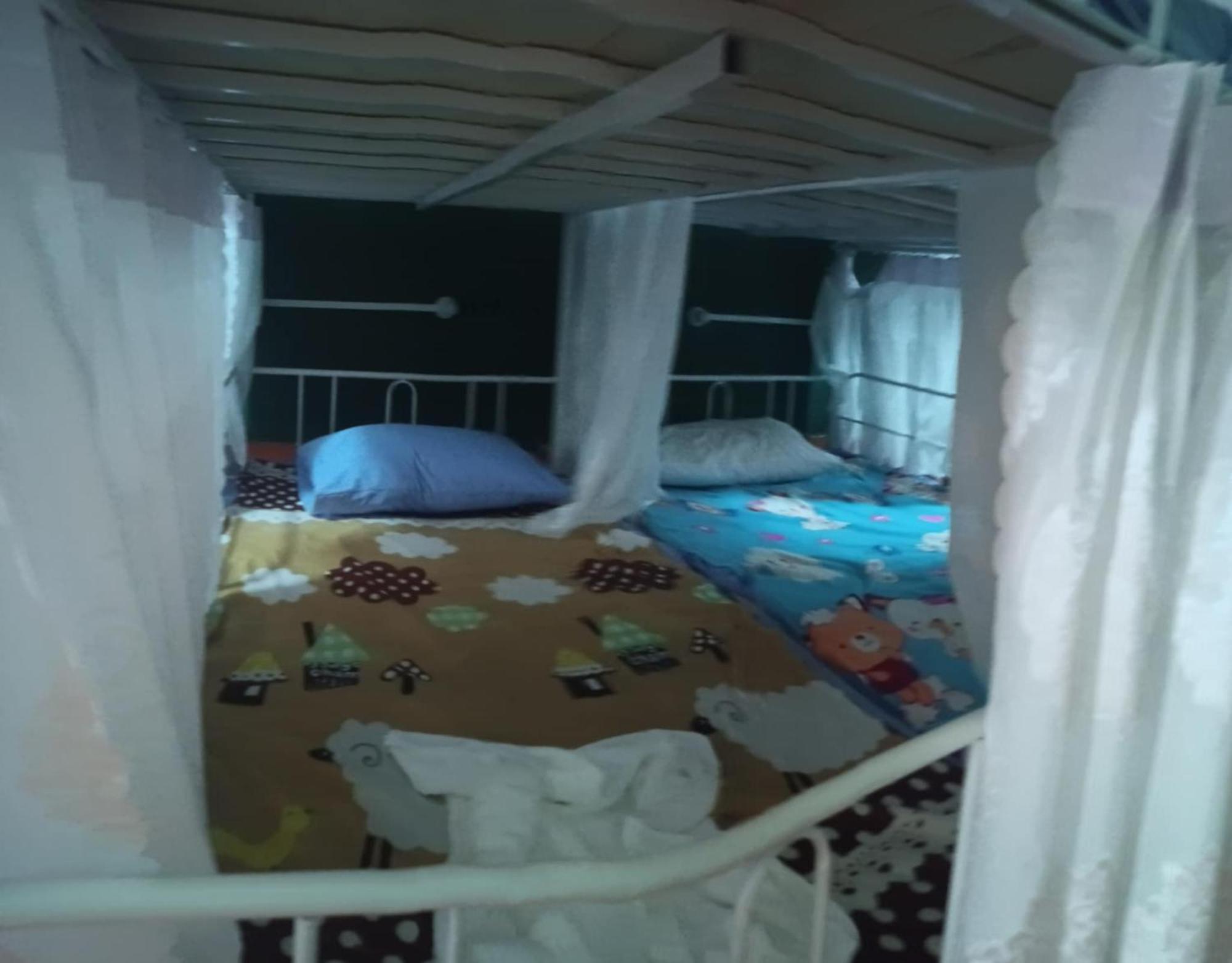 Hostel Neva Paris Паксе Экстерьер фото